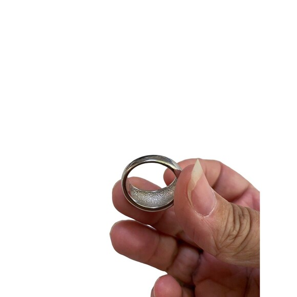 Silver Tone Ring With Blue Inlay Size 8 - Picture 4 of 5